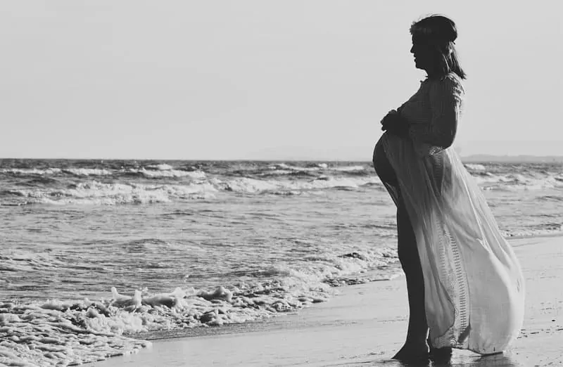 pregnant woman at the beach