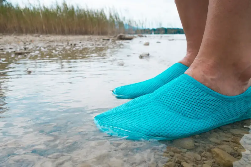 water shoes grip