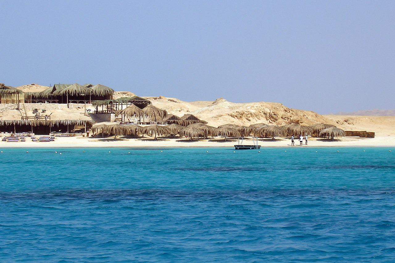 hurghada snorkeling guide