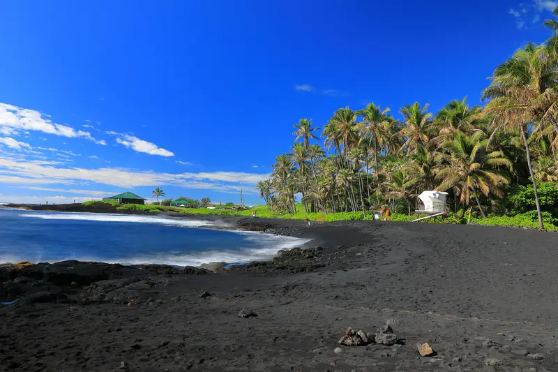 black beach Hawaii review